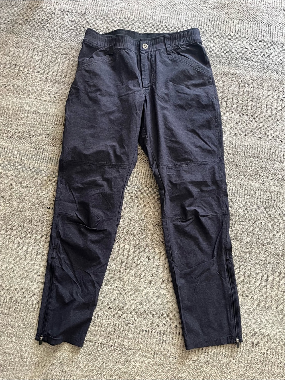 Kuhl weekender Men's grey navy  Performance Chinos with Zip Ankles
